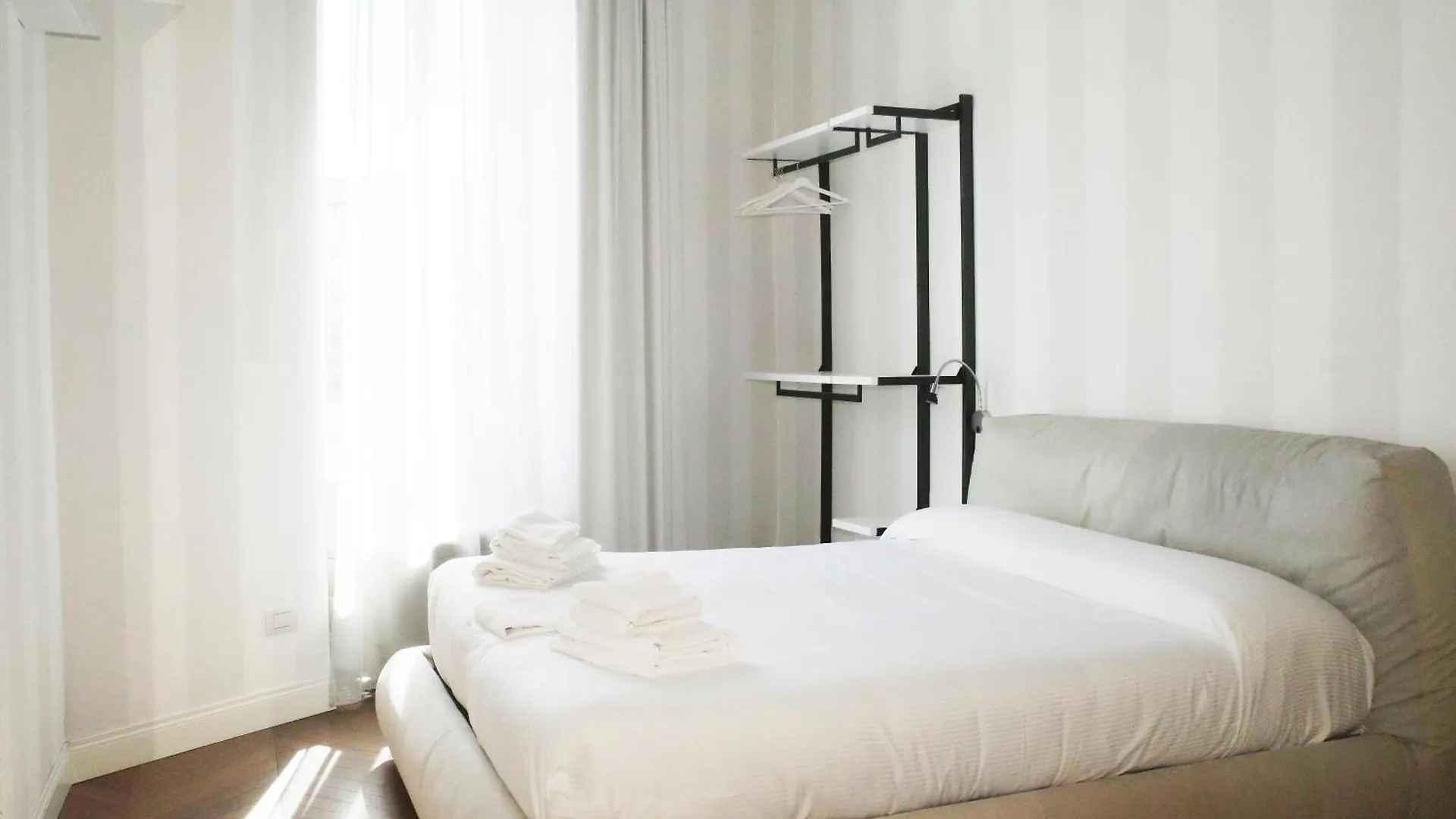 Porta Nuova Suites Milán 0*,